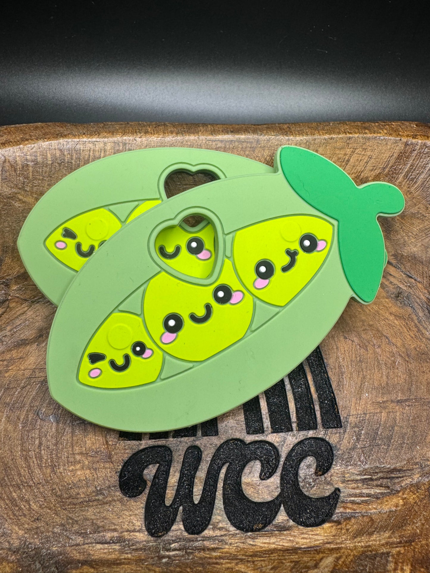 Peapod Teether
