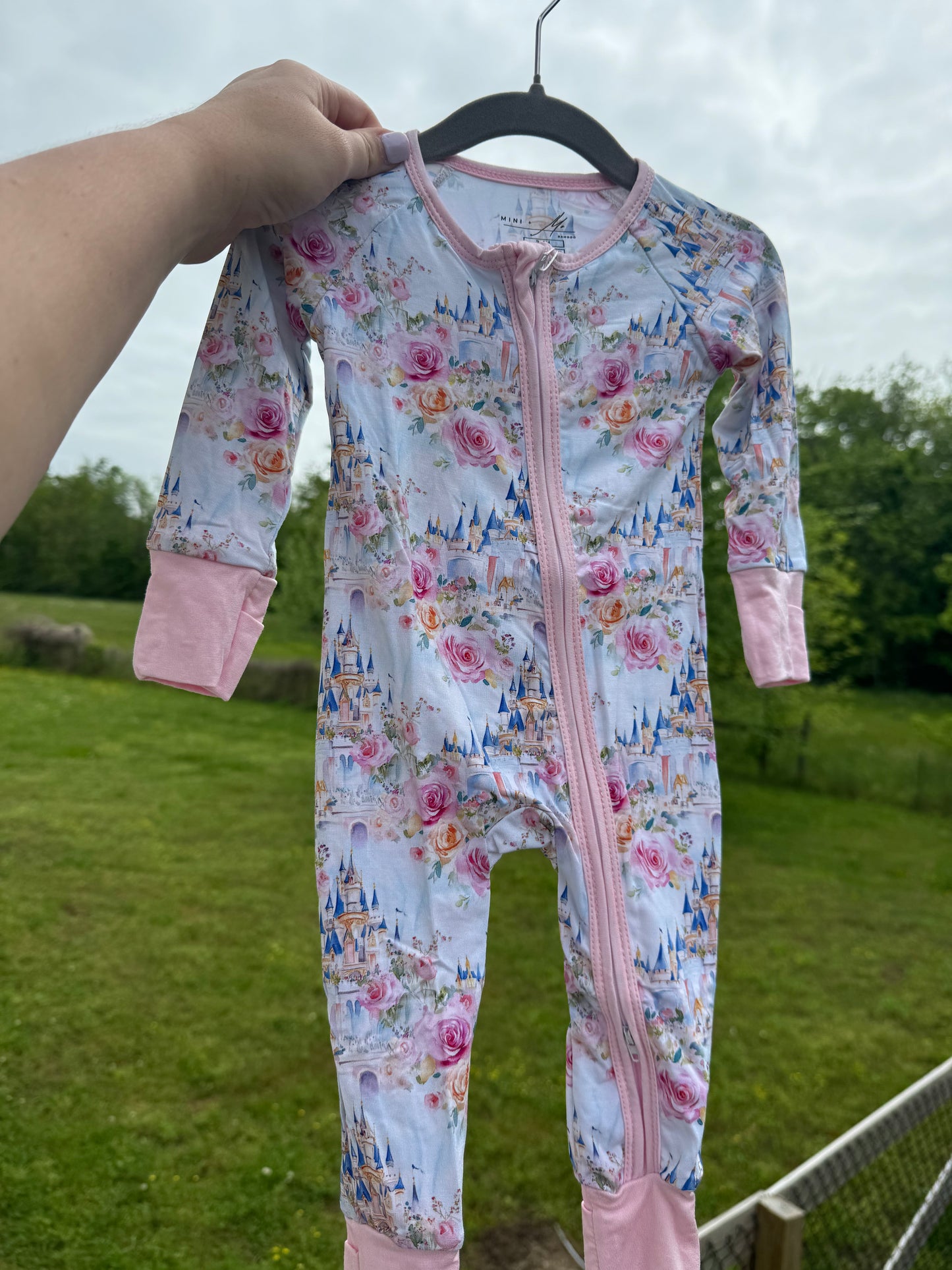 Fairytale Floral Zippy