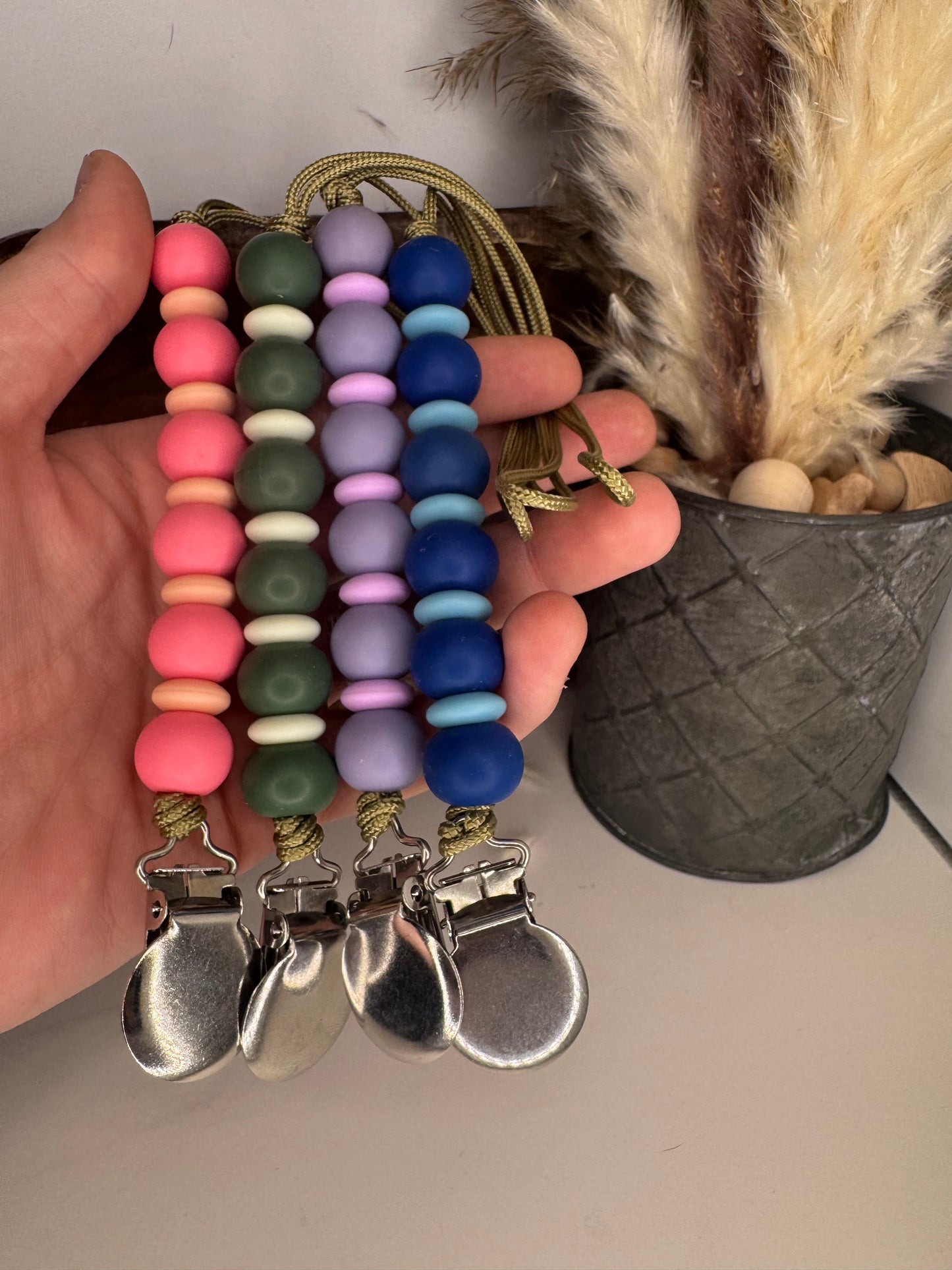 Monochrome Paci Clip
