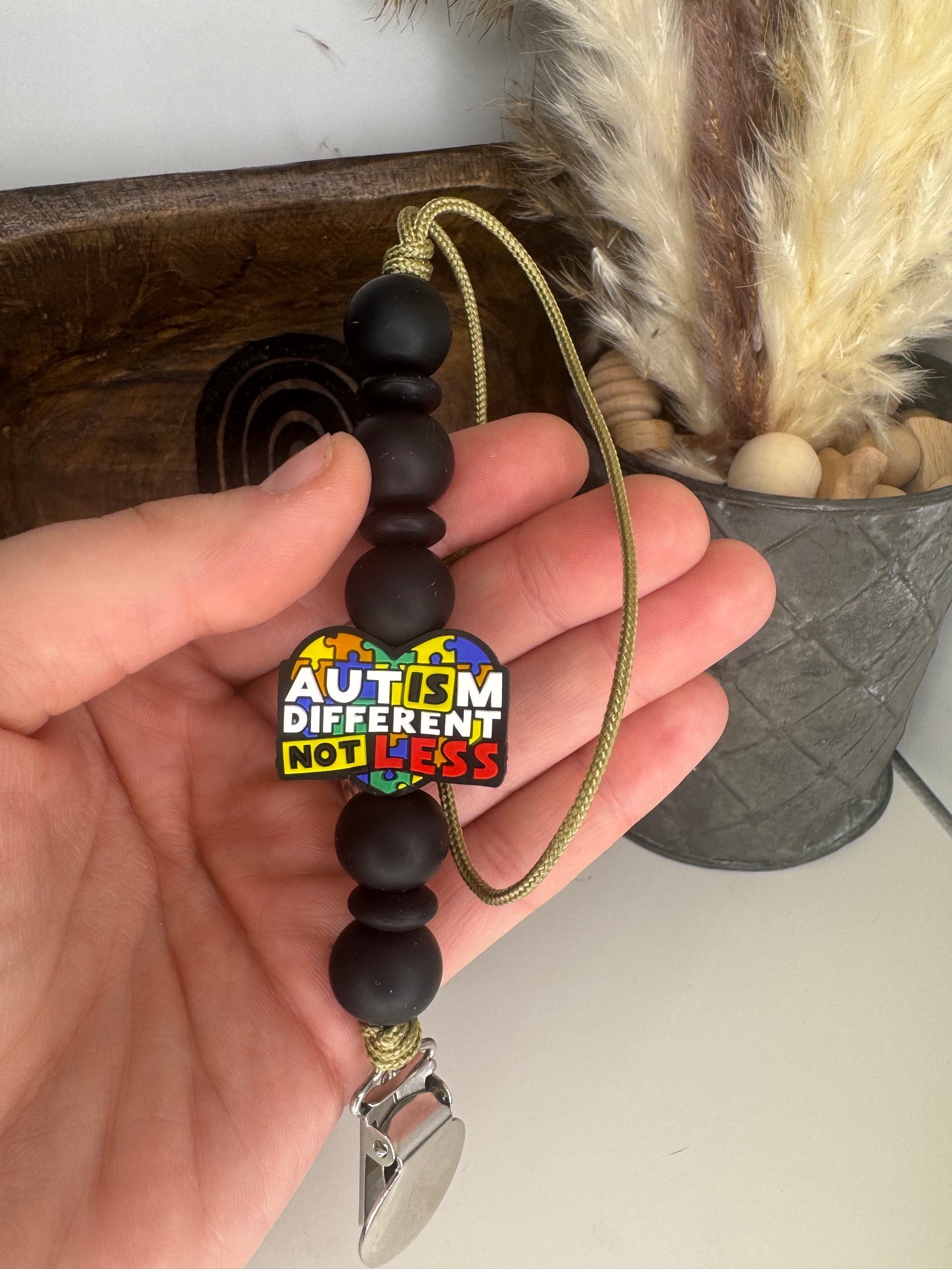 Different Paci Clip