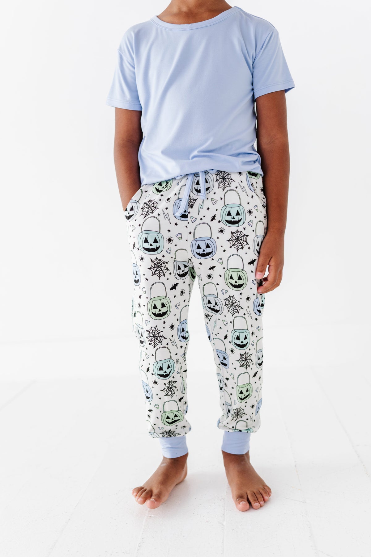 Boo Crew Jogger Set (EST SHIP TIME 1-2 WEEK)