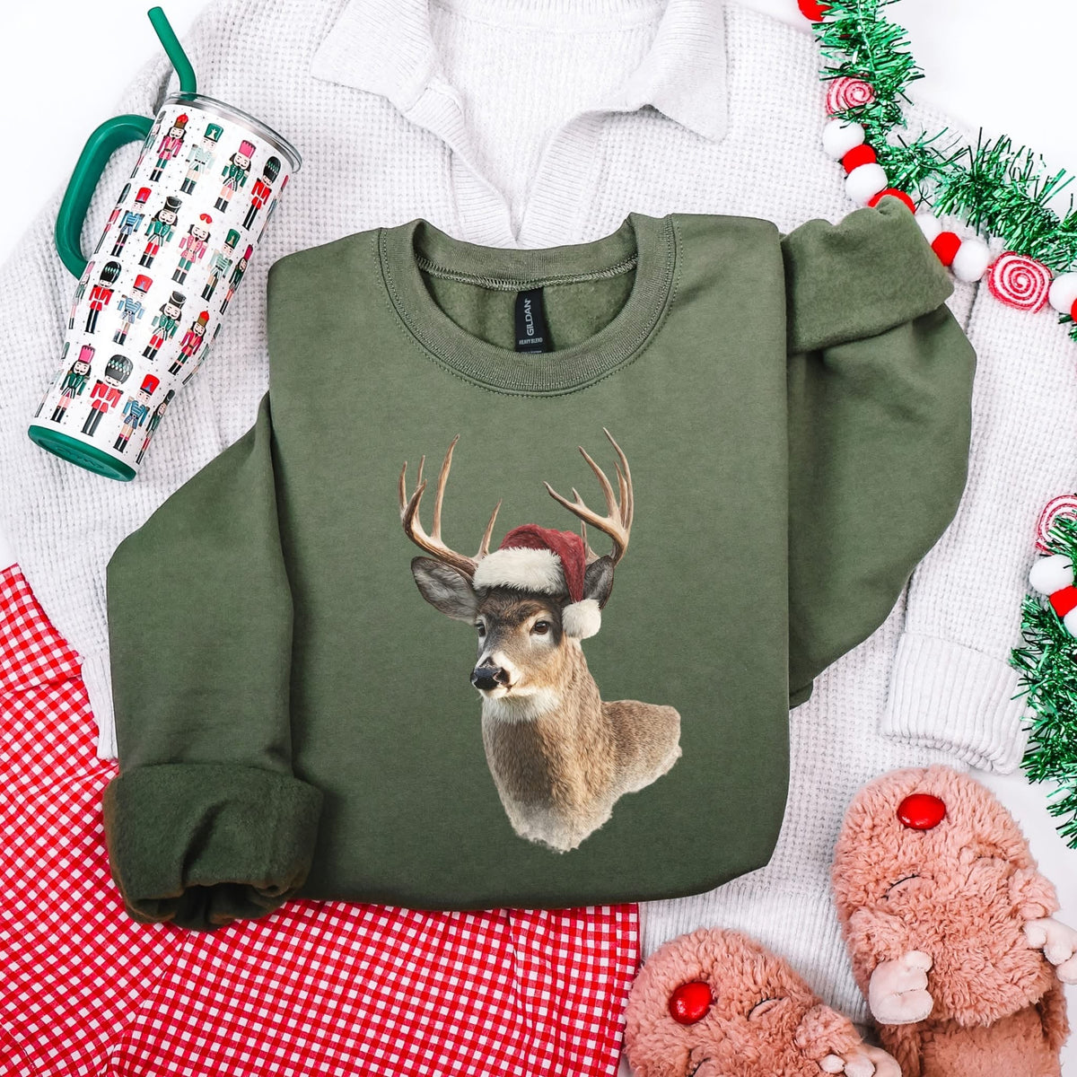 Buck with santa hat
