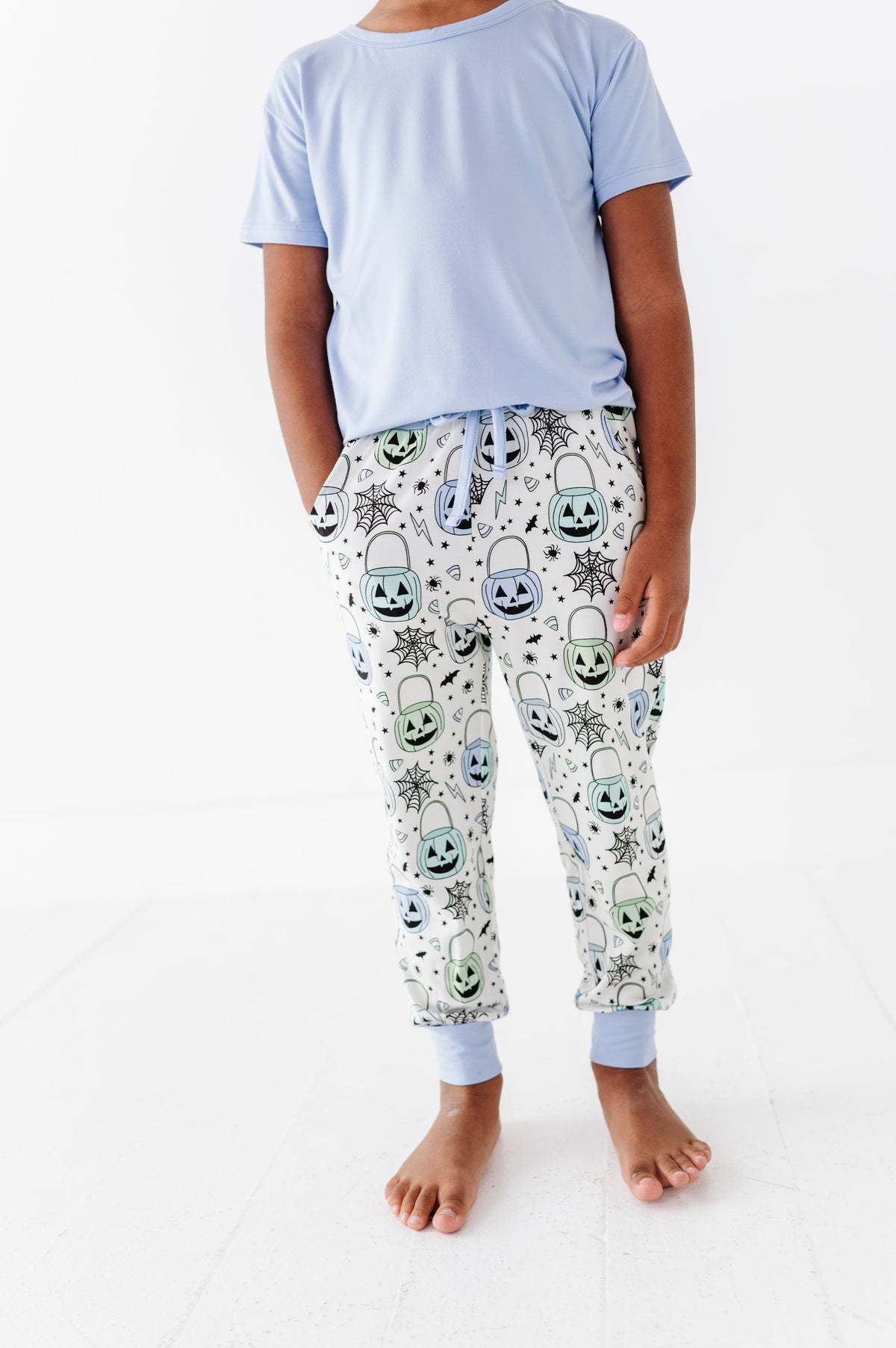 Boo Crew Jogger Set (EST SHIP TIME 1-2 WEEK)