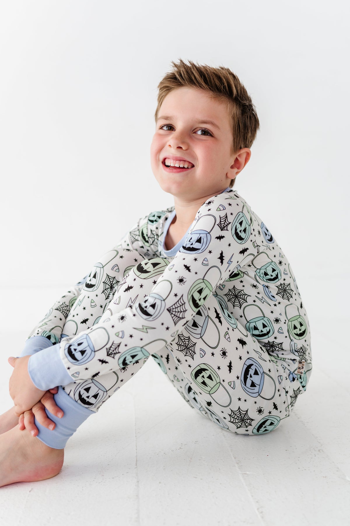 Boo Crew Long Set (EST SHIP TIME 1-2 WEEK)