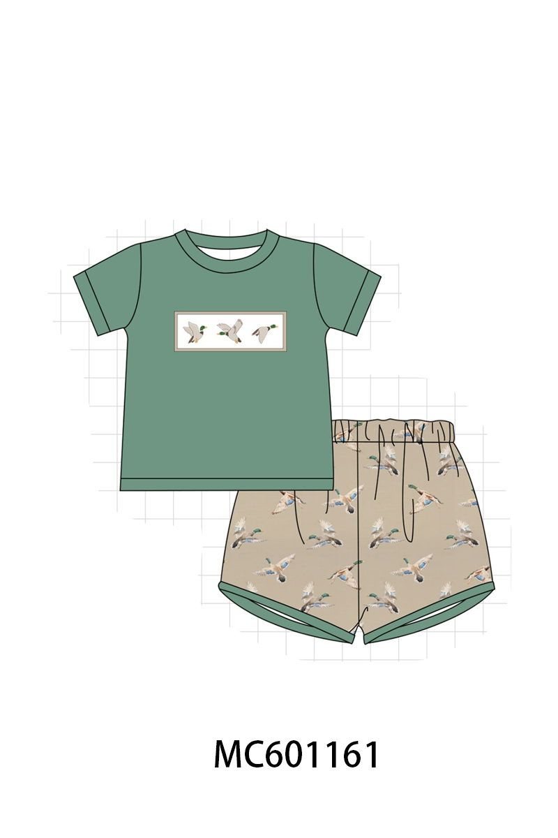 PO79 Green mallard embroidery collection